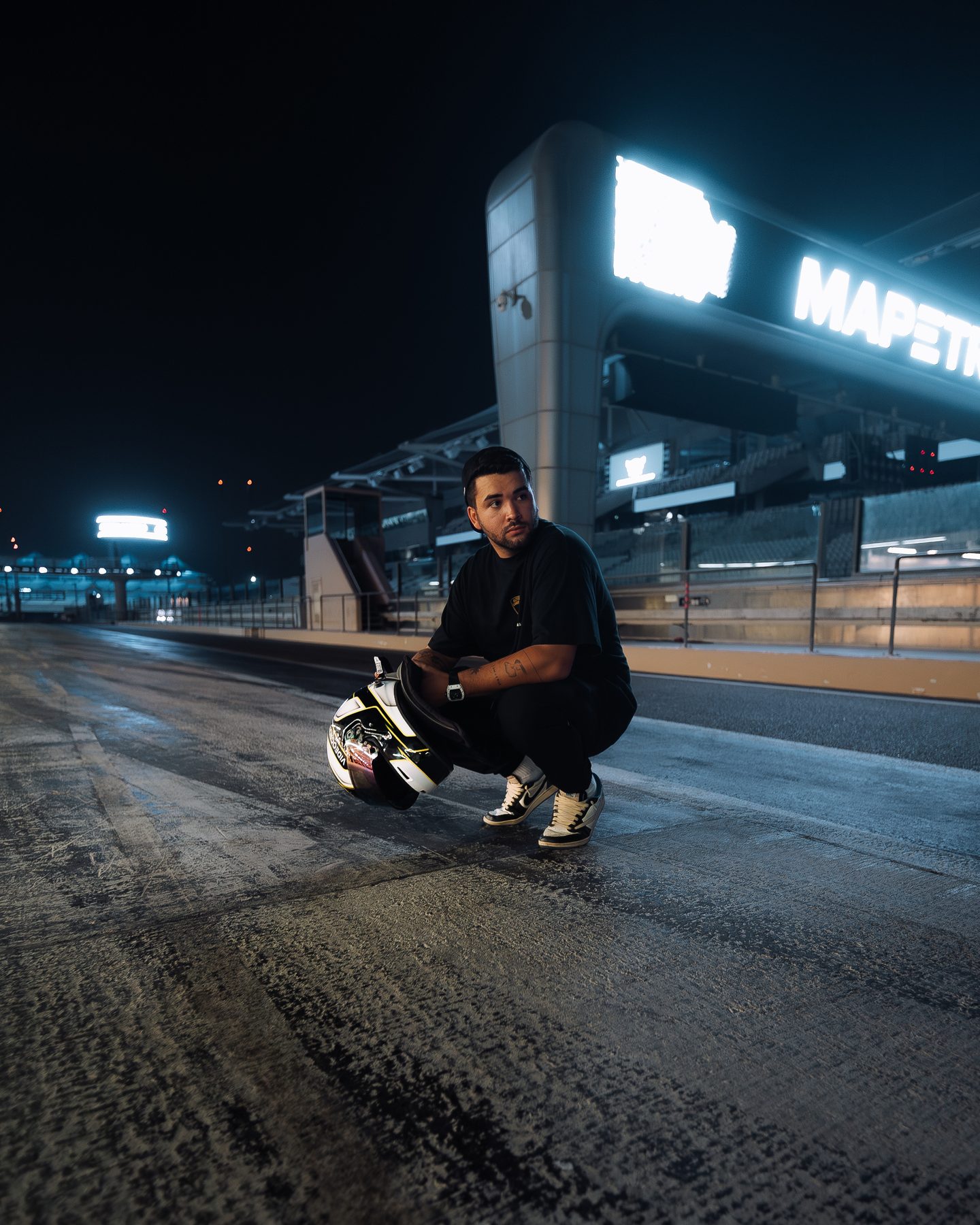 Elliott on track at night