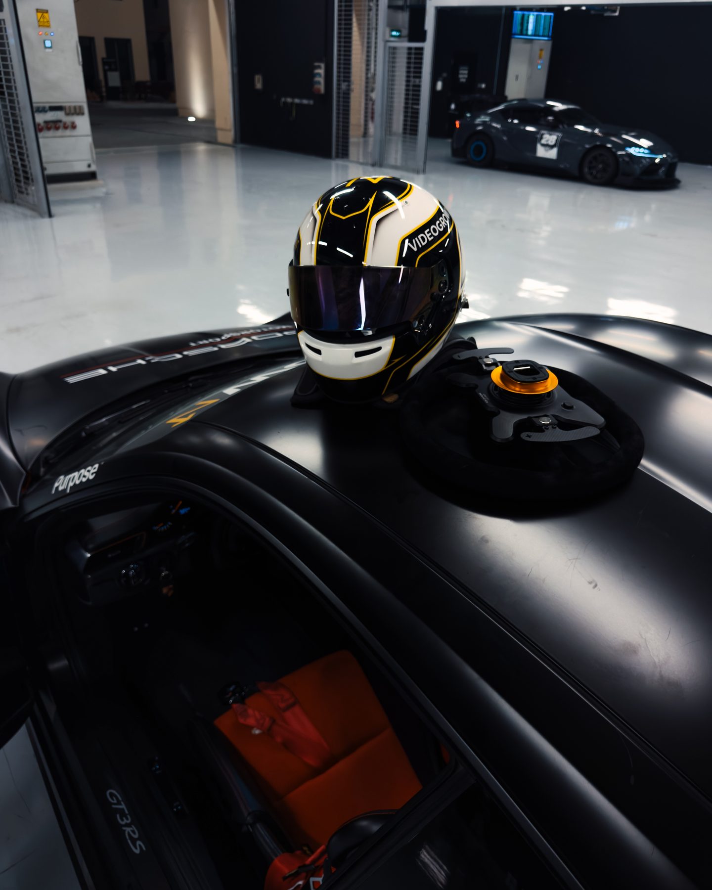 Helmet on the roof of the #27